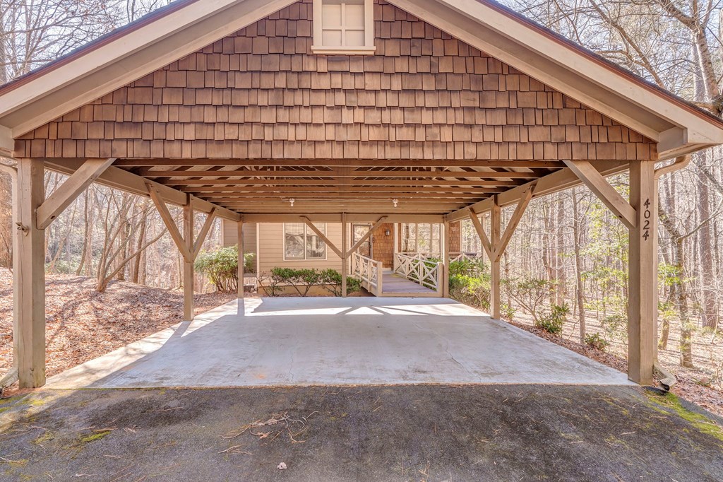 424828 Big Canoe Residential