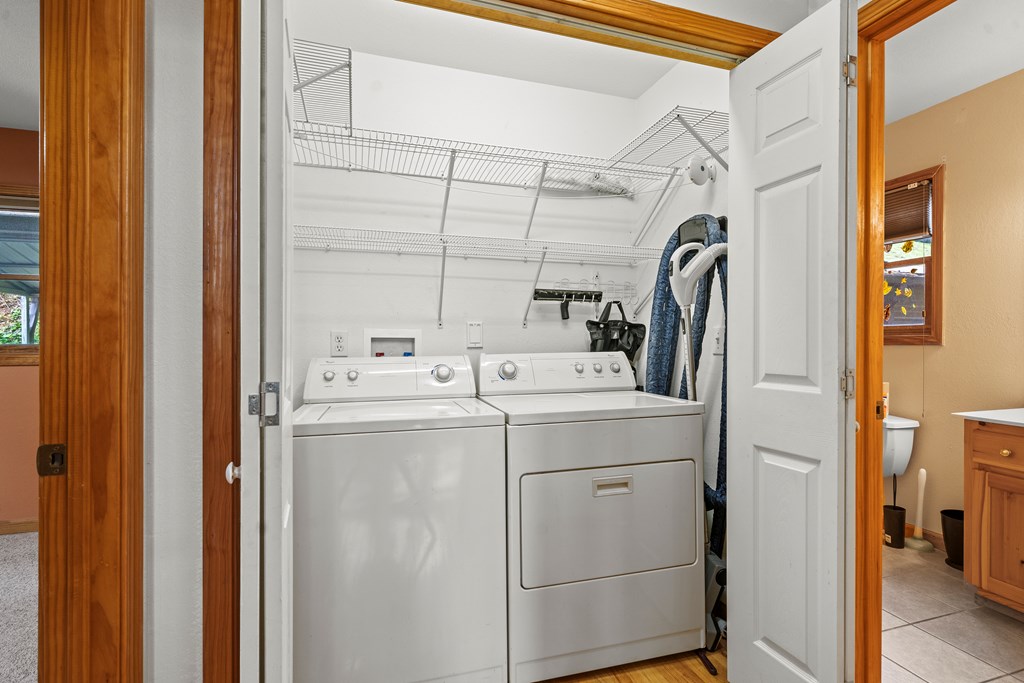 424832 Murphy Residential