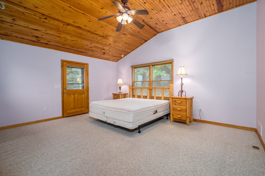 424832 Murphy Residential