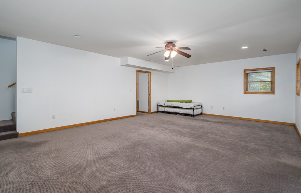 424832 Murphy Residential