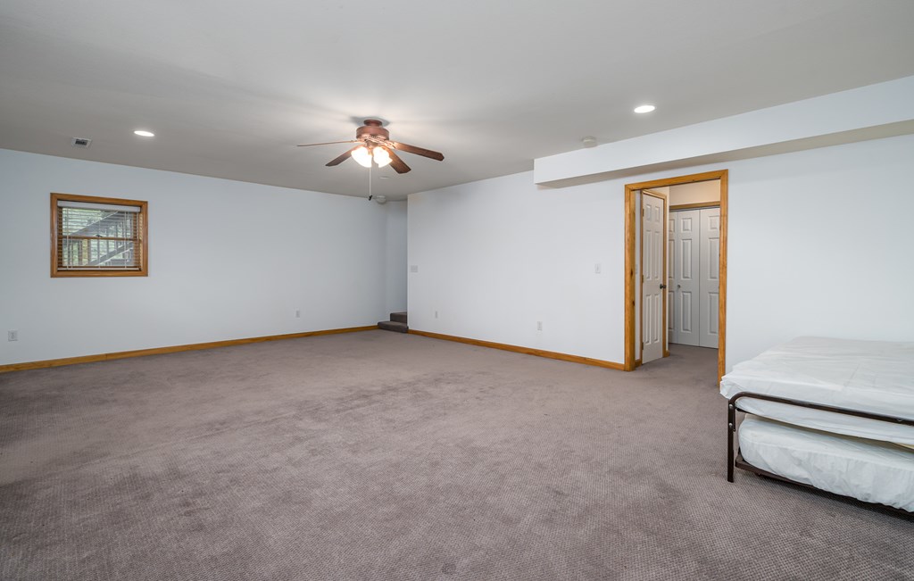 424832 Murphy Residential