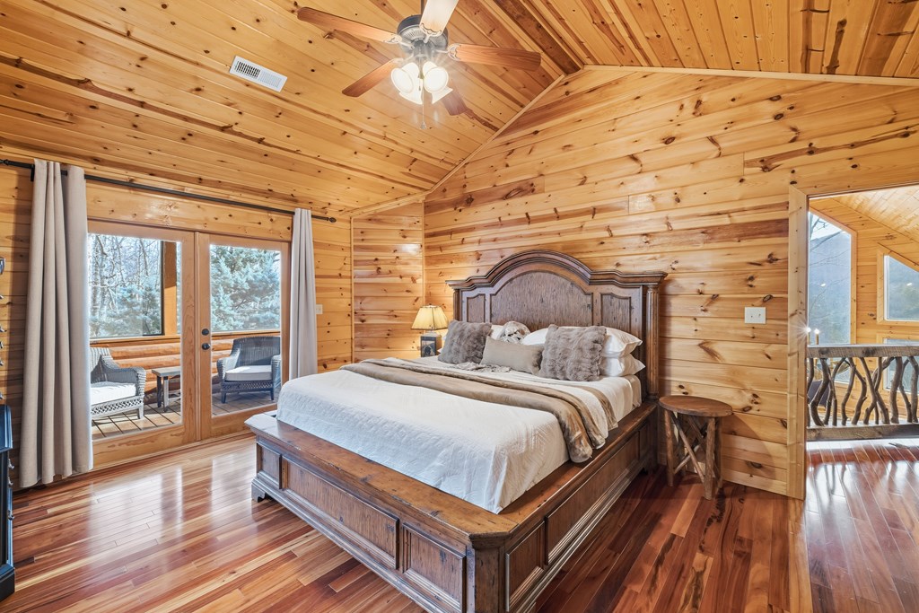 424833 Blue Ridge Residential