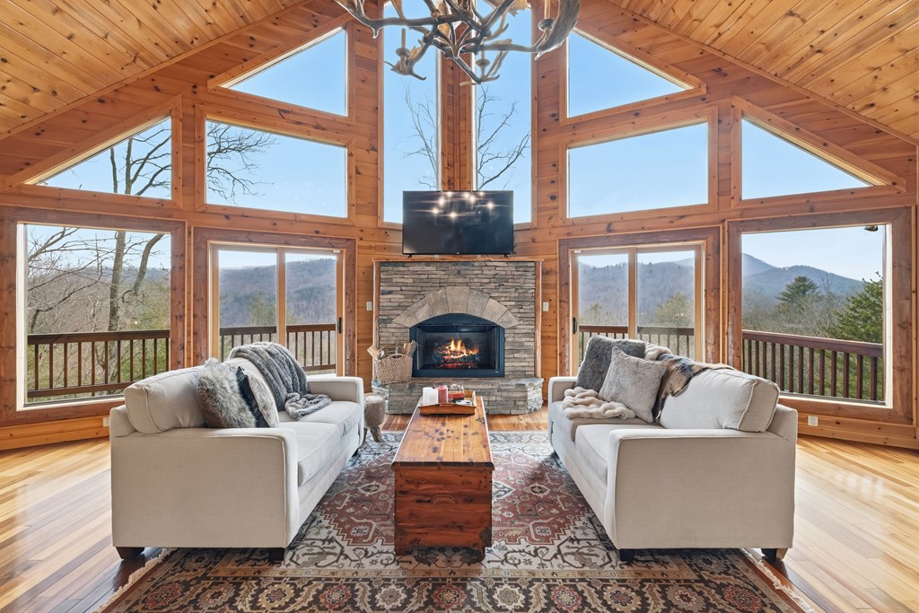 424833 Blue Ridge Residential