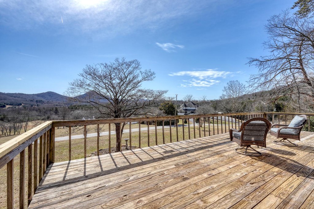 424836 Hayesville Residential