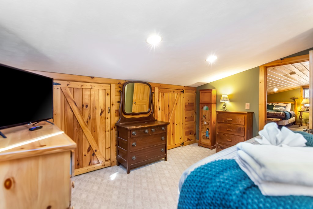 424837 Blue Ridge Residential