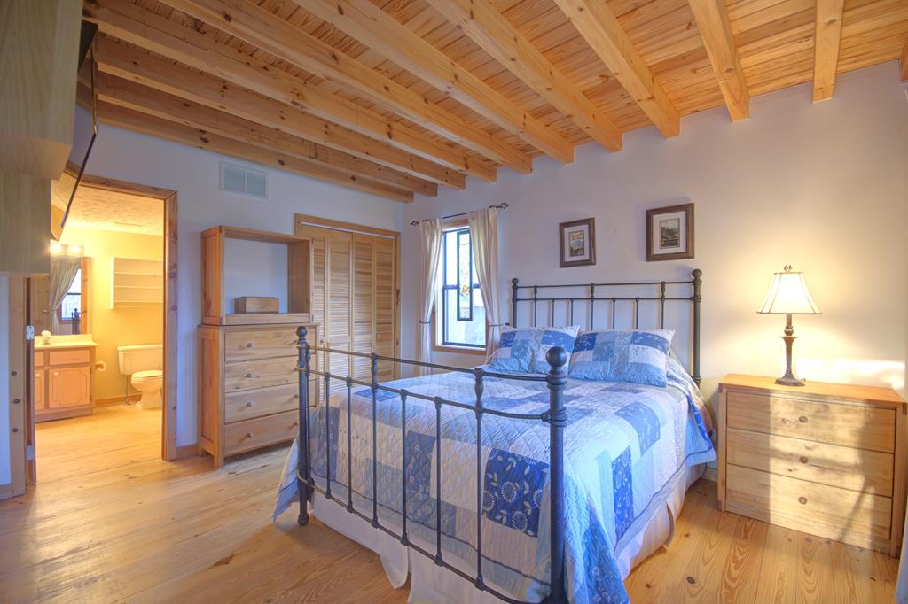 424841 Blairsville Residential