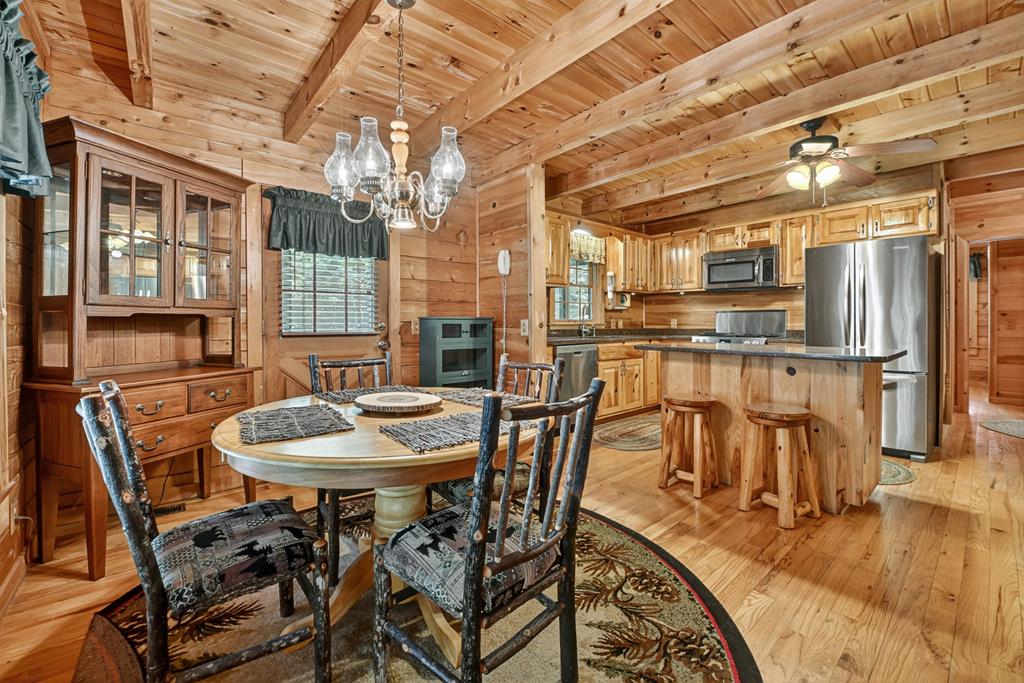 424842 Ellijay Residential