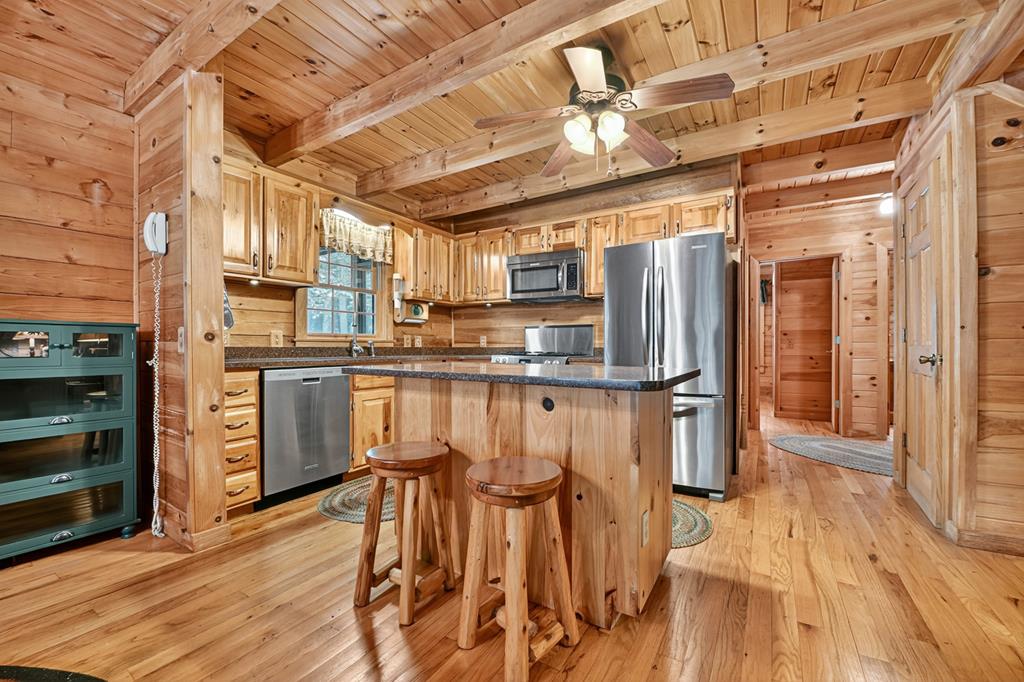 424842 Ellijay Residential