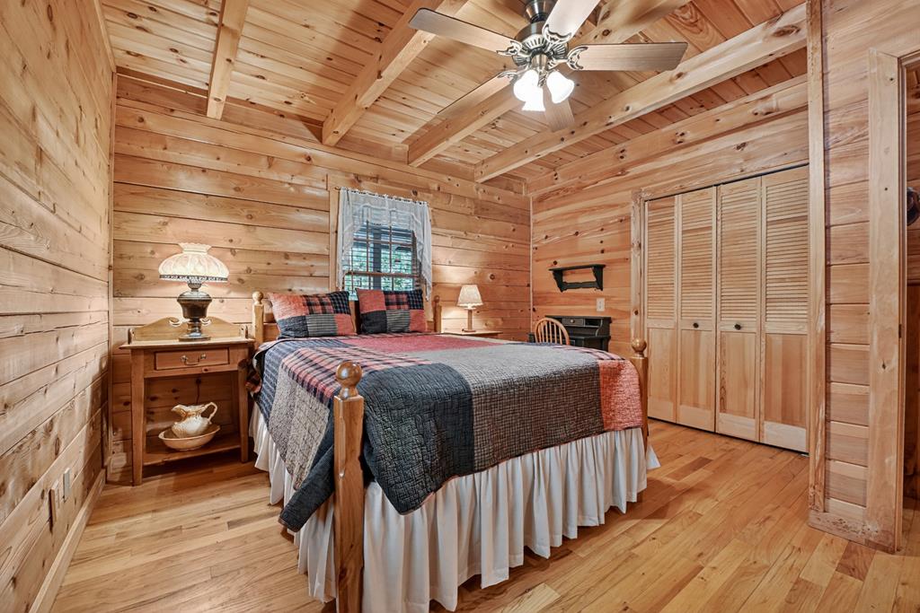 424842 Ellijay Residential