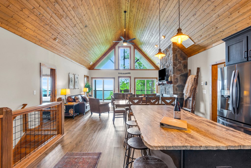 424843 Jasper Residential