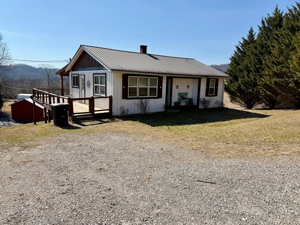 424846 Hayesville Residential