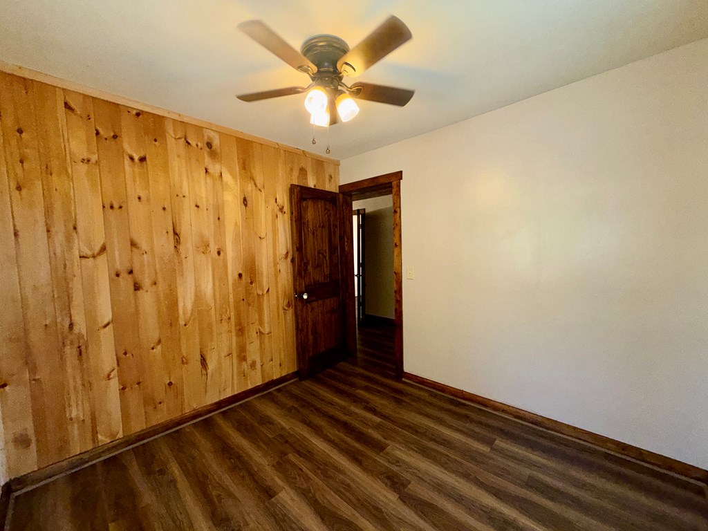 424846 Hayesville Residential