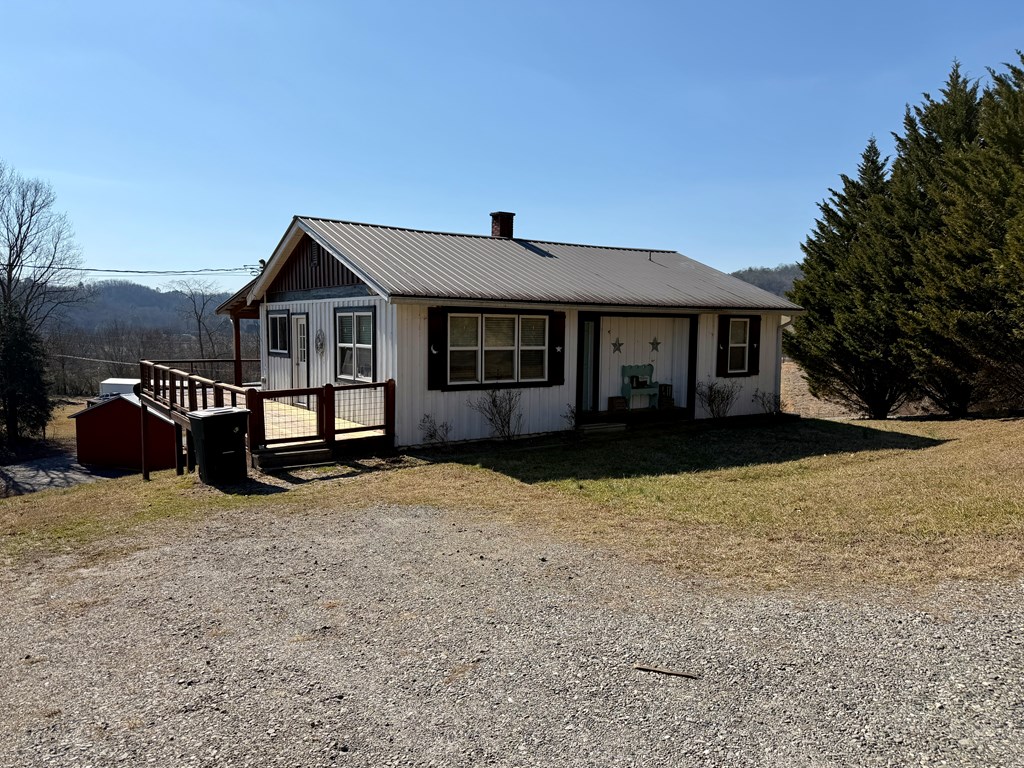 424846 Hayesville Residential