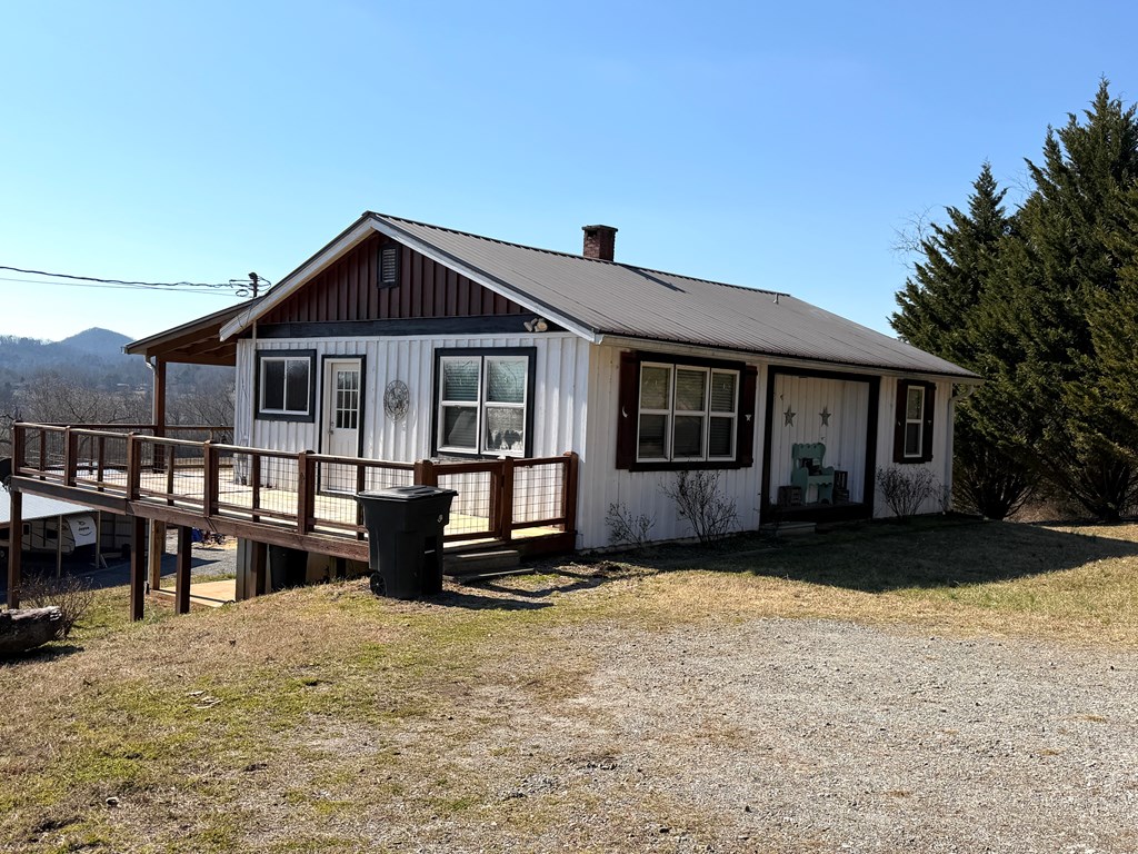 424846 Hayesville Residential