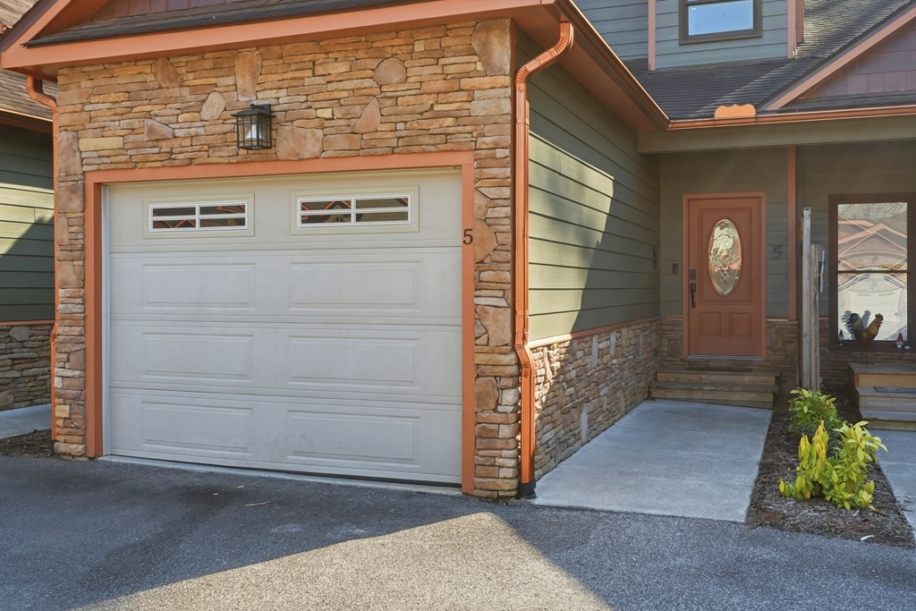 424850 Blairsville Townhouse