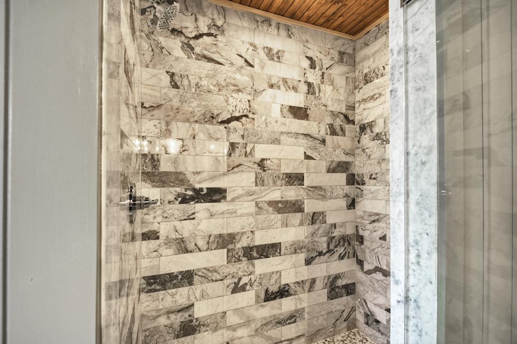 424853 Ellijay Residential