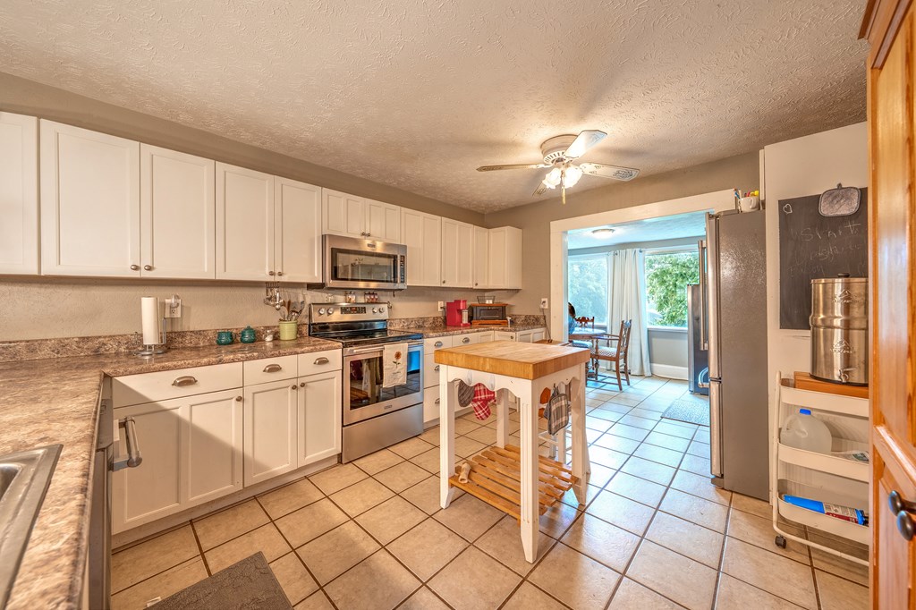 424856 Morganton Residential