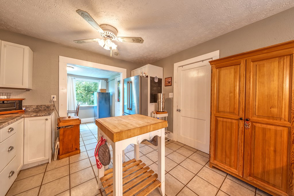 424856 Morganton Residential