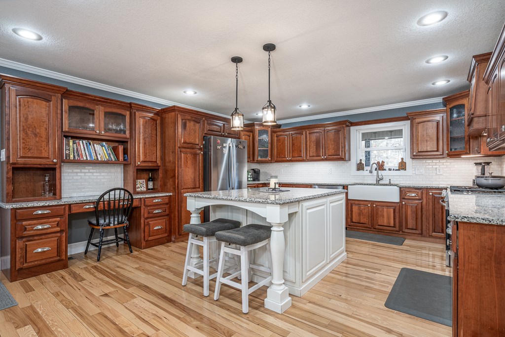 424860 Murphy Residential