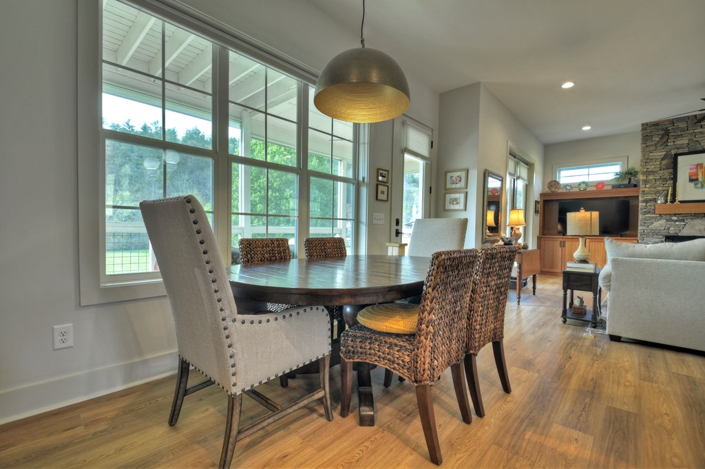 424861 Blue Ridge Residential