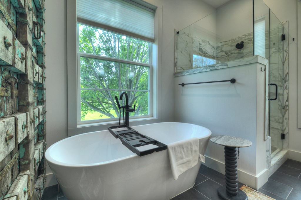 424861 Blue Ridge Residential