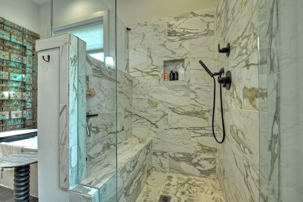 424861 Blue Ridge Residential