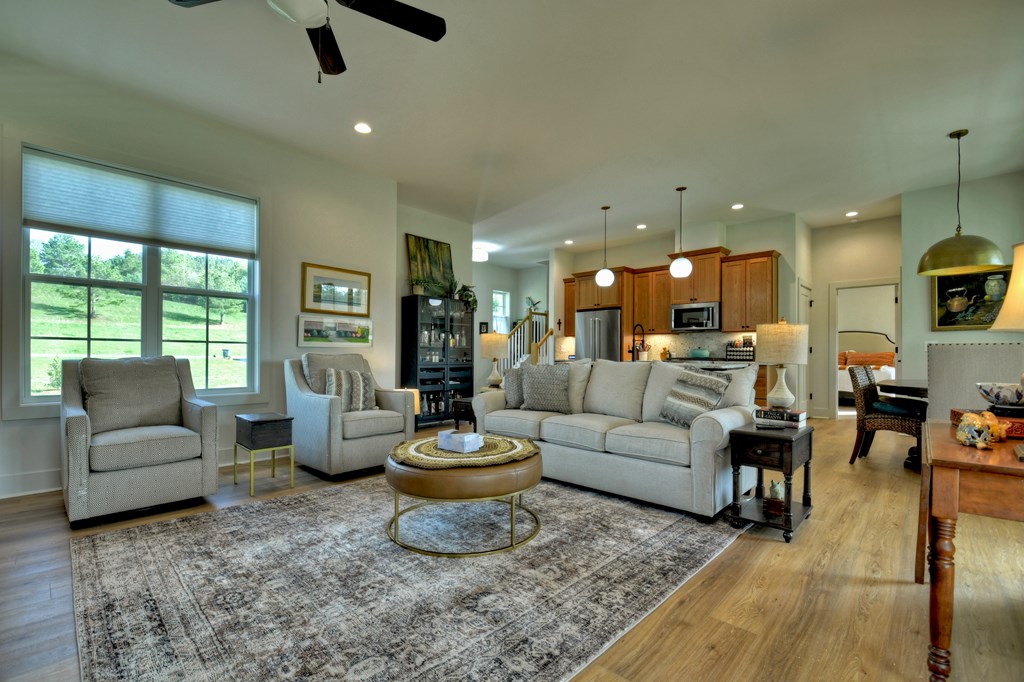 424861 Blue Ridge Residential