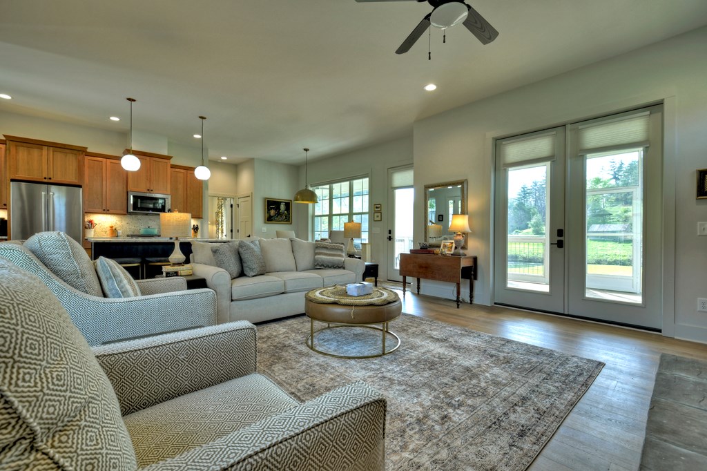 424861 Blue Ridge Residential