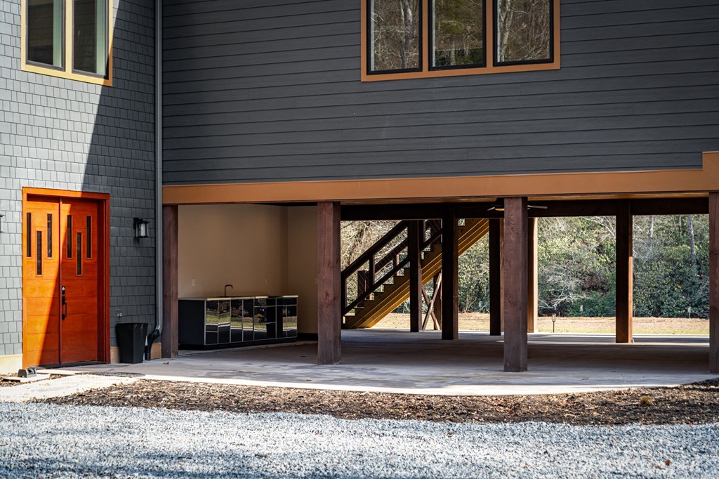 424867 Blue Ridge Residential