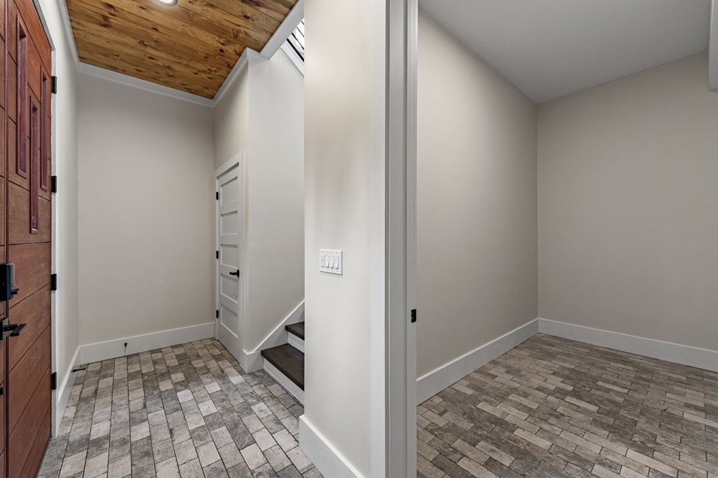 424867 Blue Ridge Residential