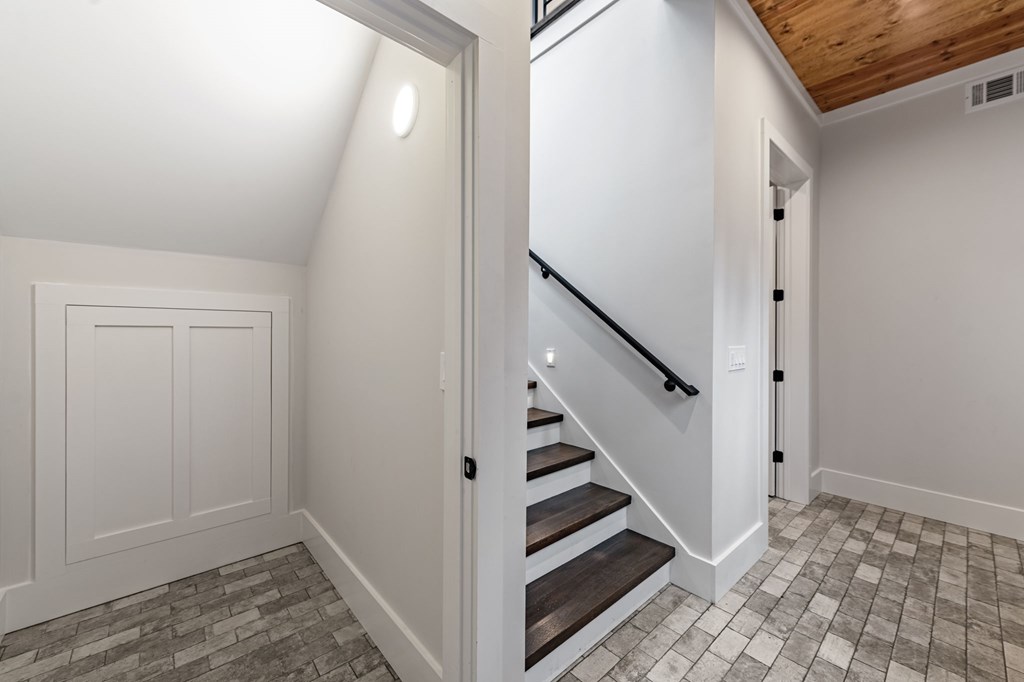 424867 Blue Ridge Residential