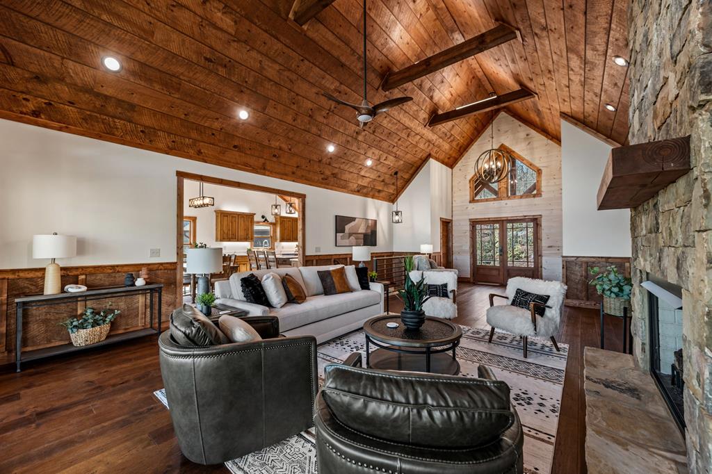 424873 Blue Ridge Residential