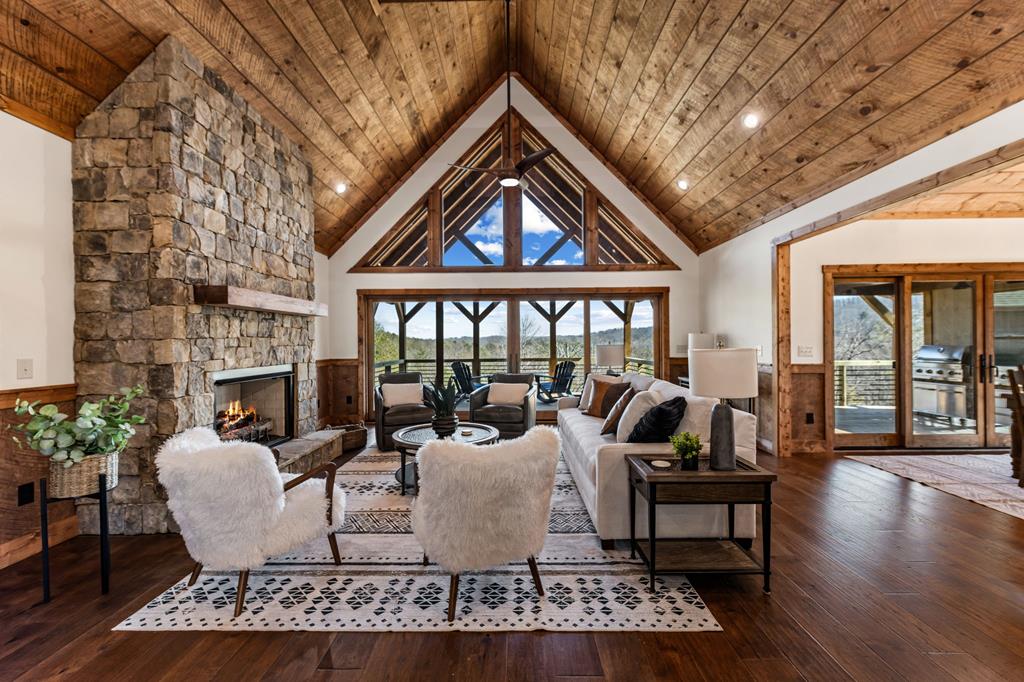 424873 Blue Ridge Residential