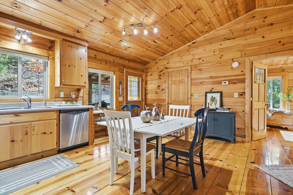 424875 Cherry Log Residential