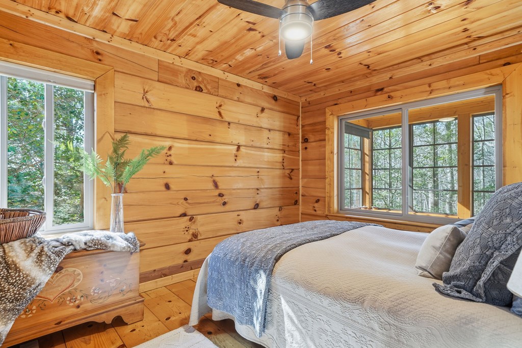 424875 Cherry Log Residential