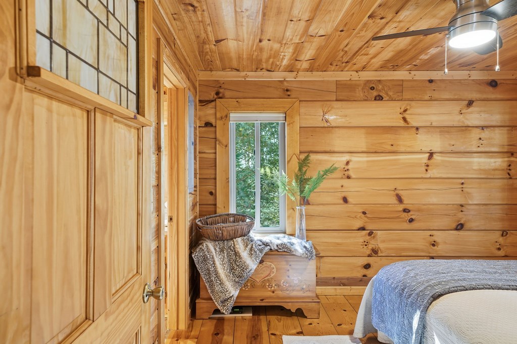 424875 Cherry Log Residential