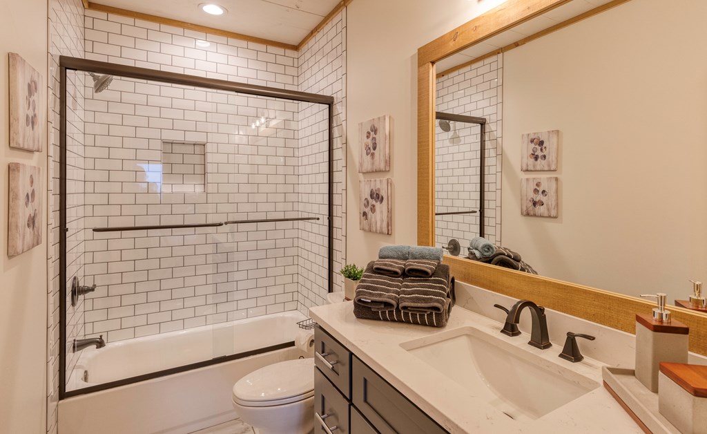 424876 Mineral Bluff Residential