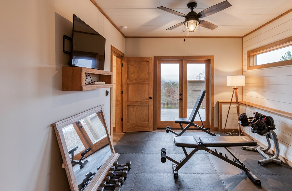 424876 Mineral Bluff Residential