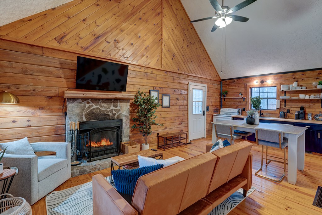 424878 Blairsville Residential