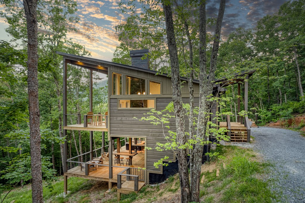 424880 Blue Ridge Residential