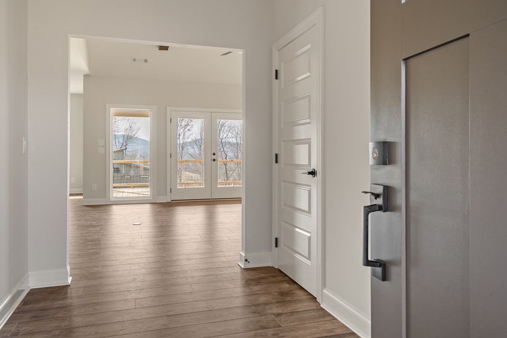 424883 Morganton Residential