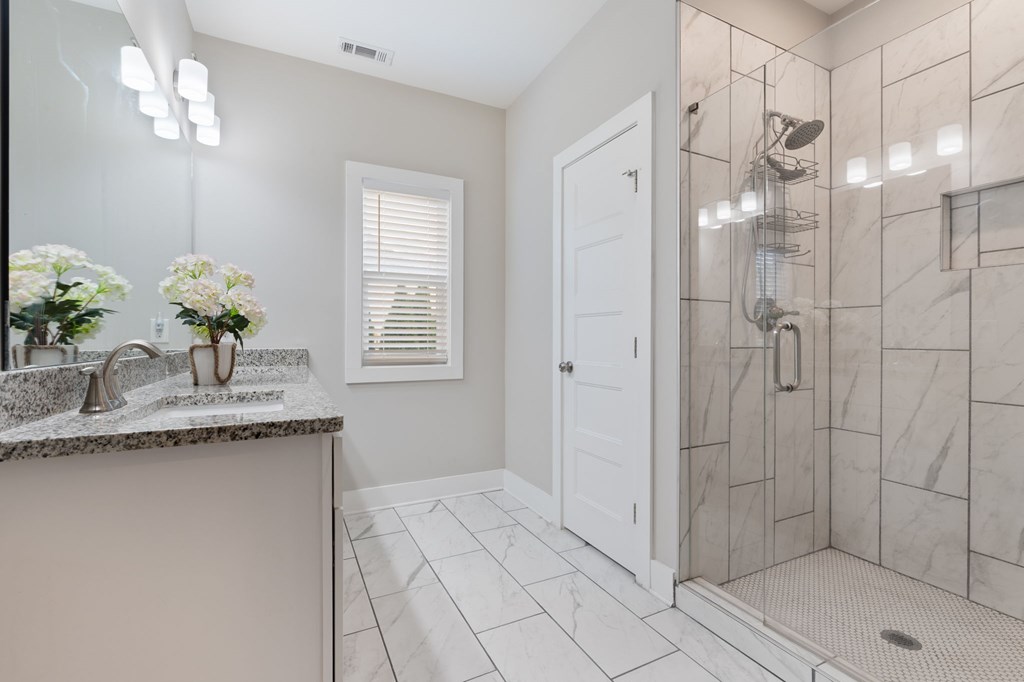 424893 Dawsonville Residential