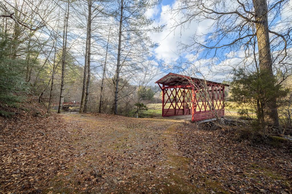 424894 Ellijay 