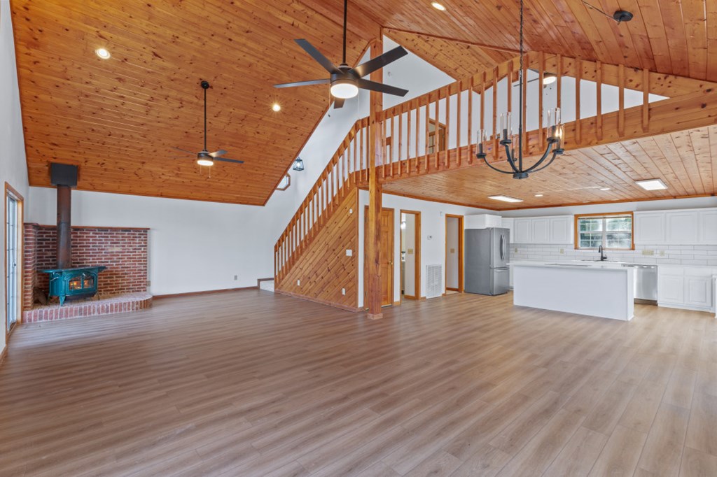 424898 Murray Residential