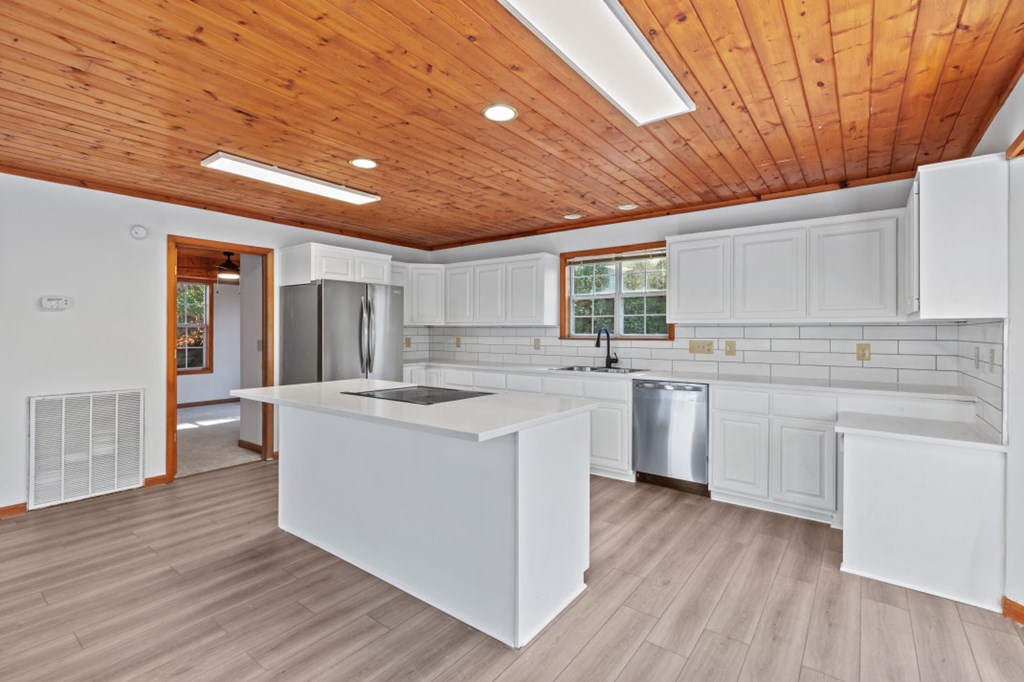 424898 Murray Residential