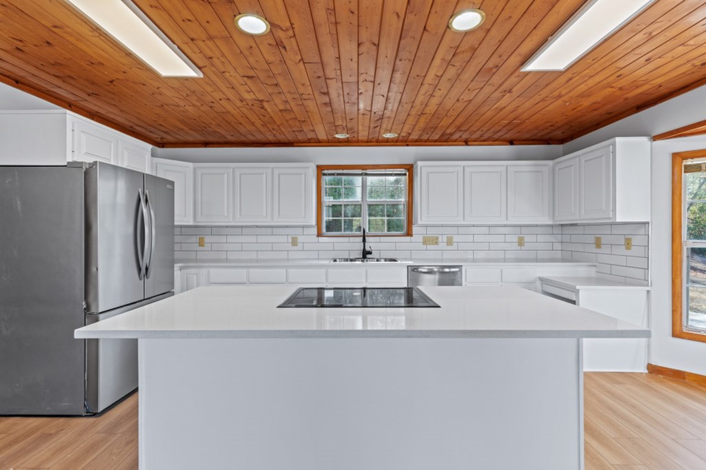 424898 Murray Residential