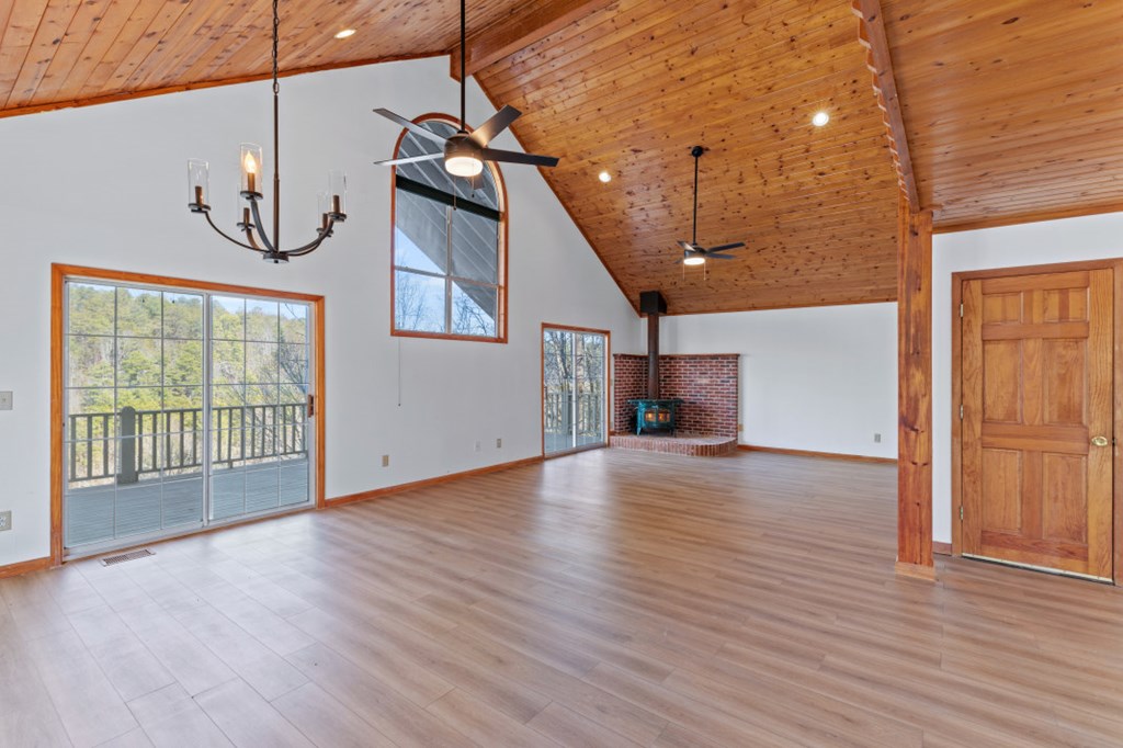 424898 Murray Residential