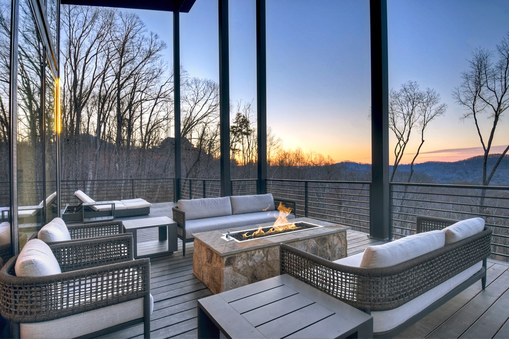 424899 Blue Ridge Residential