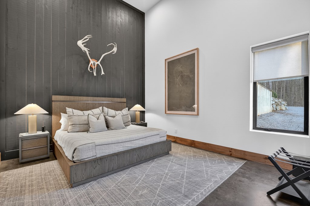 424899 Blue Ridge Residential