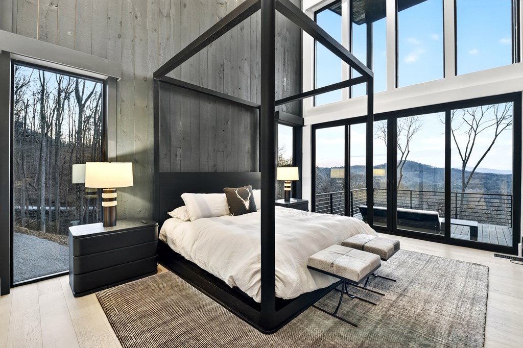 424899 Blue Ridge Residential